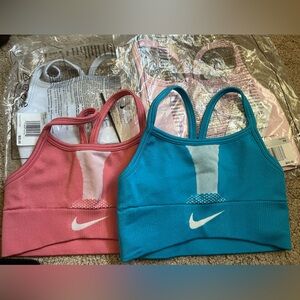 Nike Girls XS Sports bra lot of 4